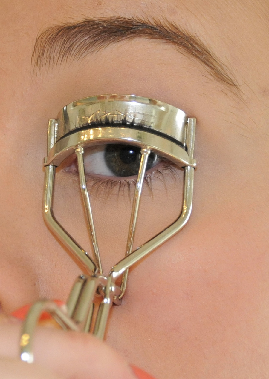 Marine Magpie Le recourbe cils pour les nuls )